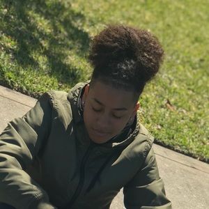 Meet your Posher, Layla